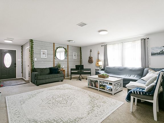 3rd image of 4548 Martingale View Ln