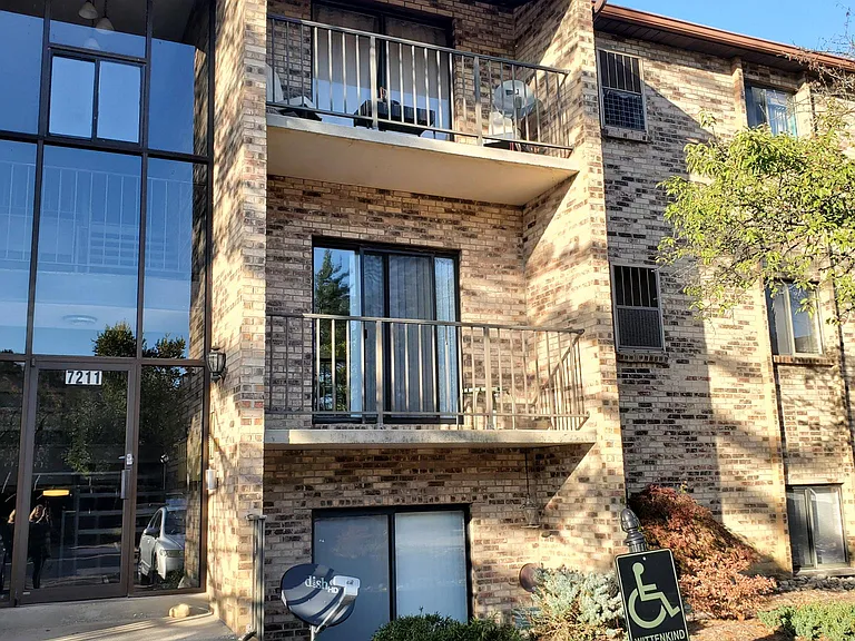 7211 Creekview Dr #8 — Photo 1
