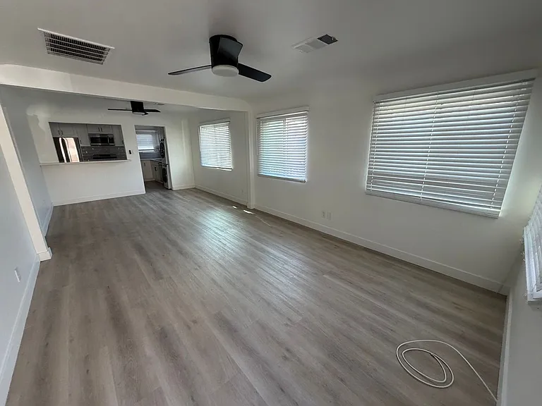 2519 Columbia Street — Photo 31