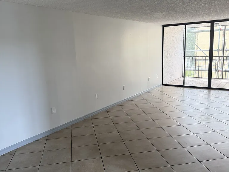 2424 W Tampa Bay Blvd #1 — Photo 9