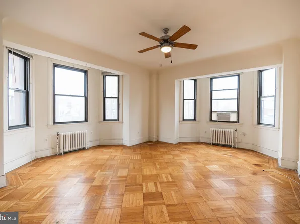 250 S 13th St #4D, Philadelphia, PA 19107