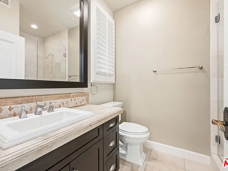 13079 Bluff Creek Dr — Photo 9