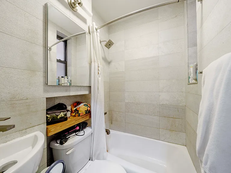 124 Ludlow St #3C — Photo 6