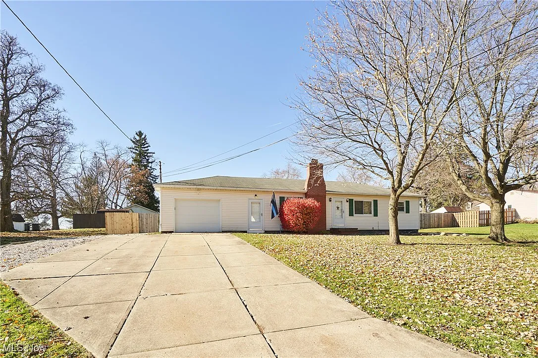 1510 Roosevelt Ave photo 1