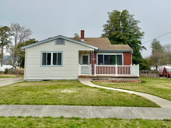 35 E Johnson Ave, Somers Point, NJ 08244