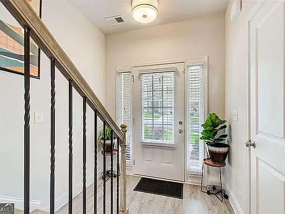 10161 Benton Woods Dr — Photo 20