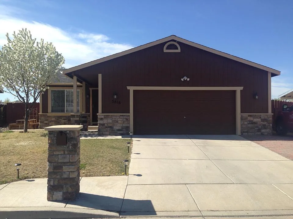 5816 Lightning Ct photo 1