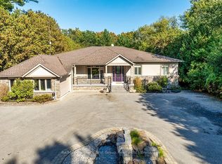 15 Shepherd Rd, Whitby, ON L1M1G8