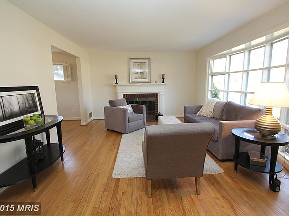 3rd image of 6425 Cygnet Dr