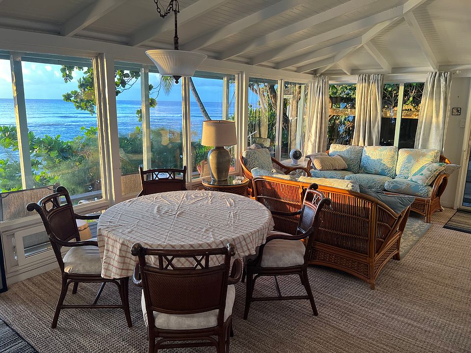 Living and Dining Room combine indoor/outdoor living.