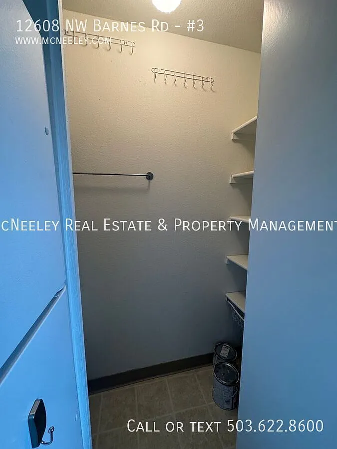 One bedroom condo with lake view in Cedar Mills — Photo 4