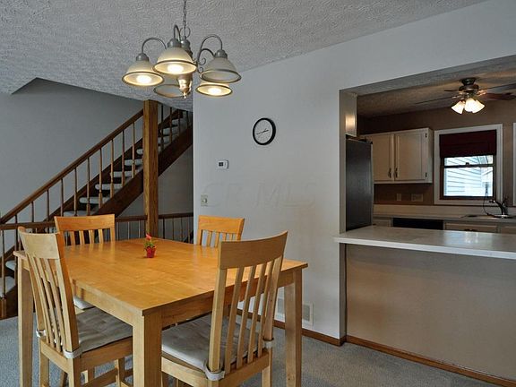 4th image of 3873 Oakbridge Ln #2