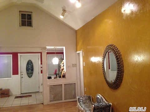 3rd image of 37 Glenmore Ave