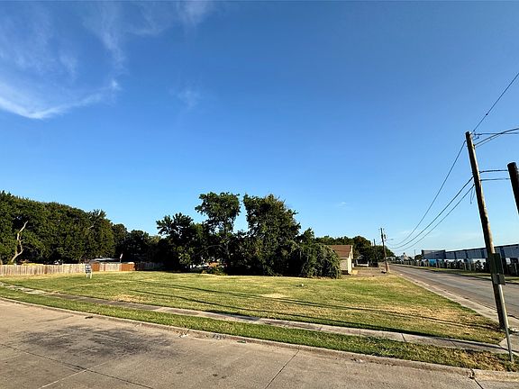 5th image of 3734 Bayside St
