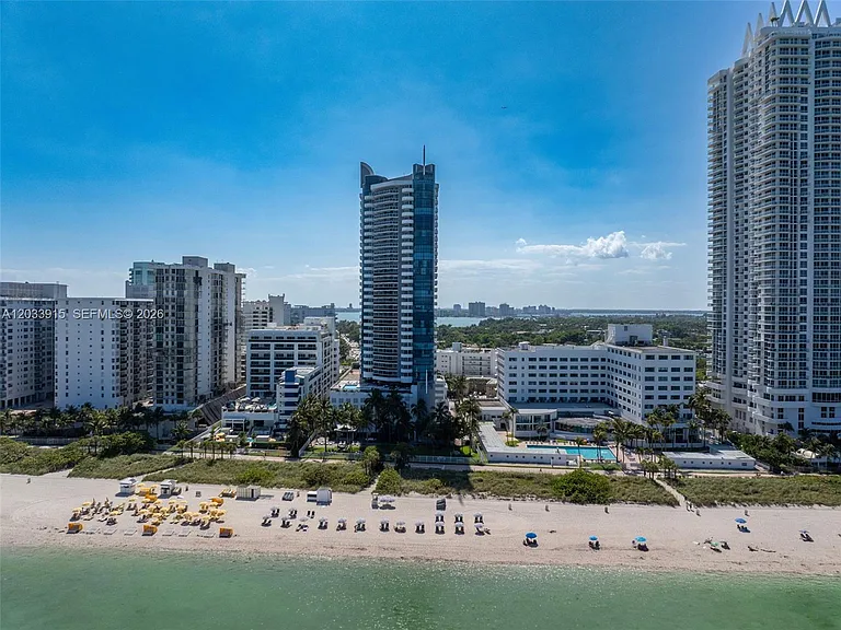 6301 Collins Ave #1708 — Photo 6