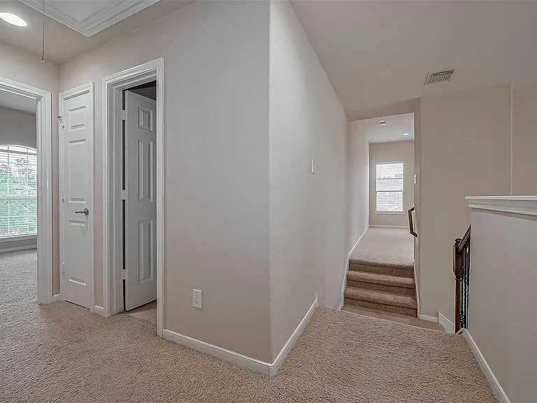15 Wenoah Pl — Photo 24