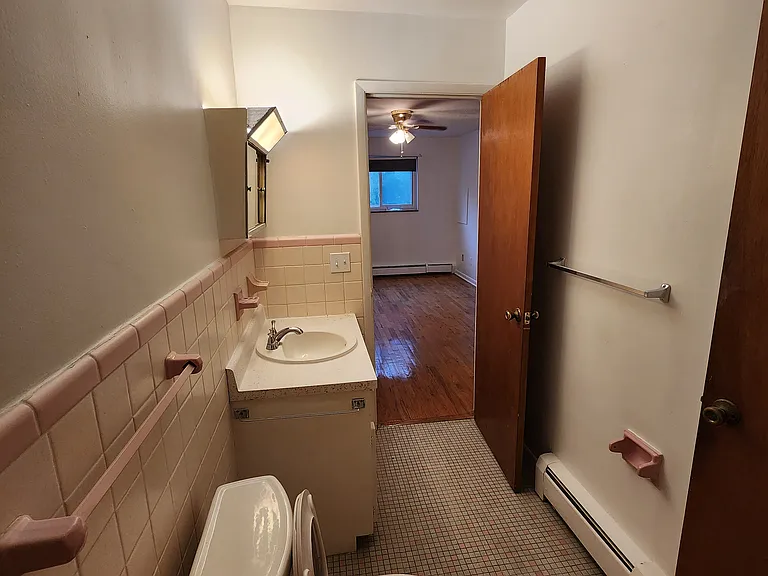 2528 Vera Ave #3 — Photo 19
