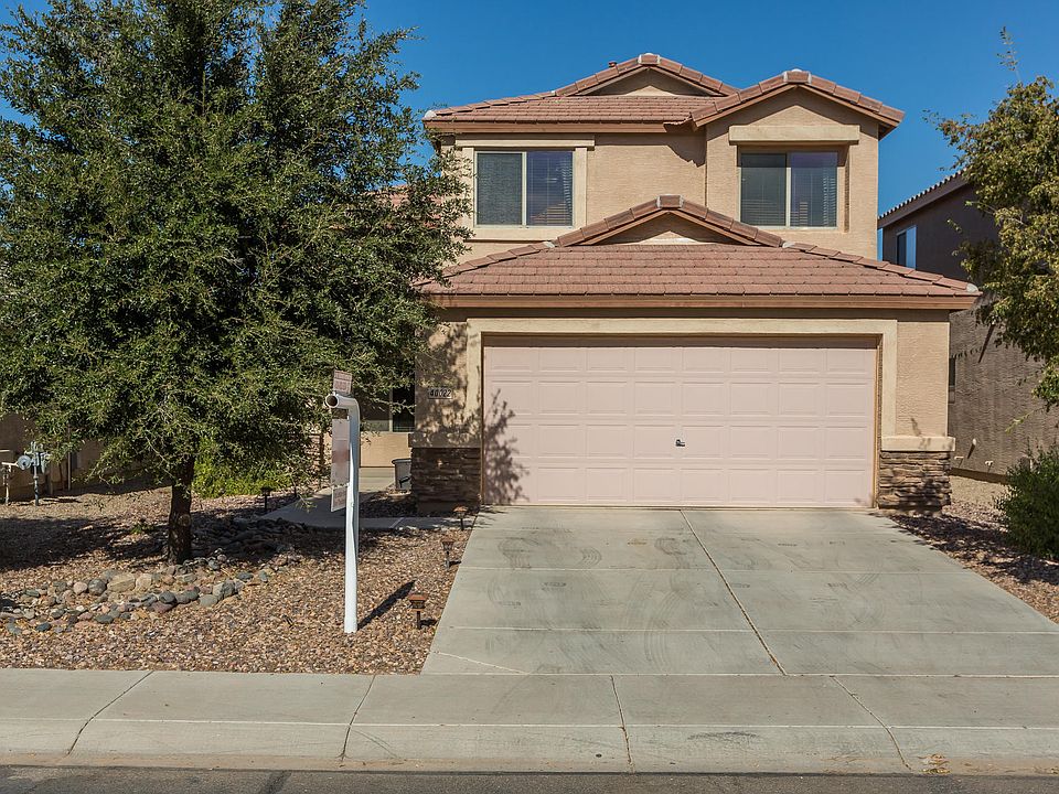 1st image of 40022 W Thornberry Ln