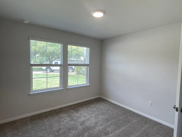101 Loon Dr — Photo 10