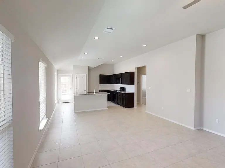 185 Heather Glen Way — Photo 4