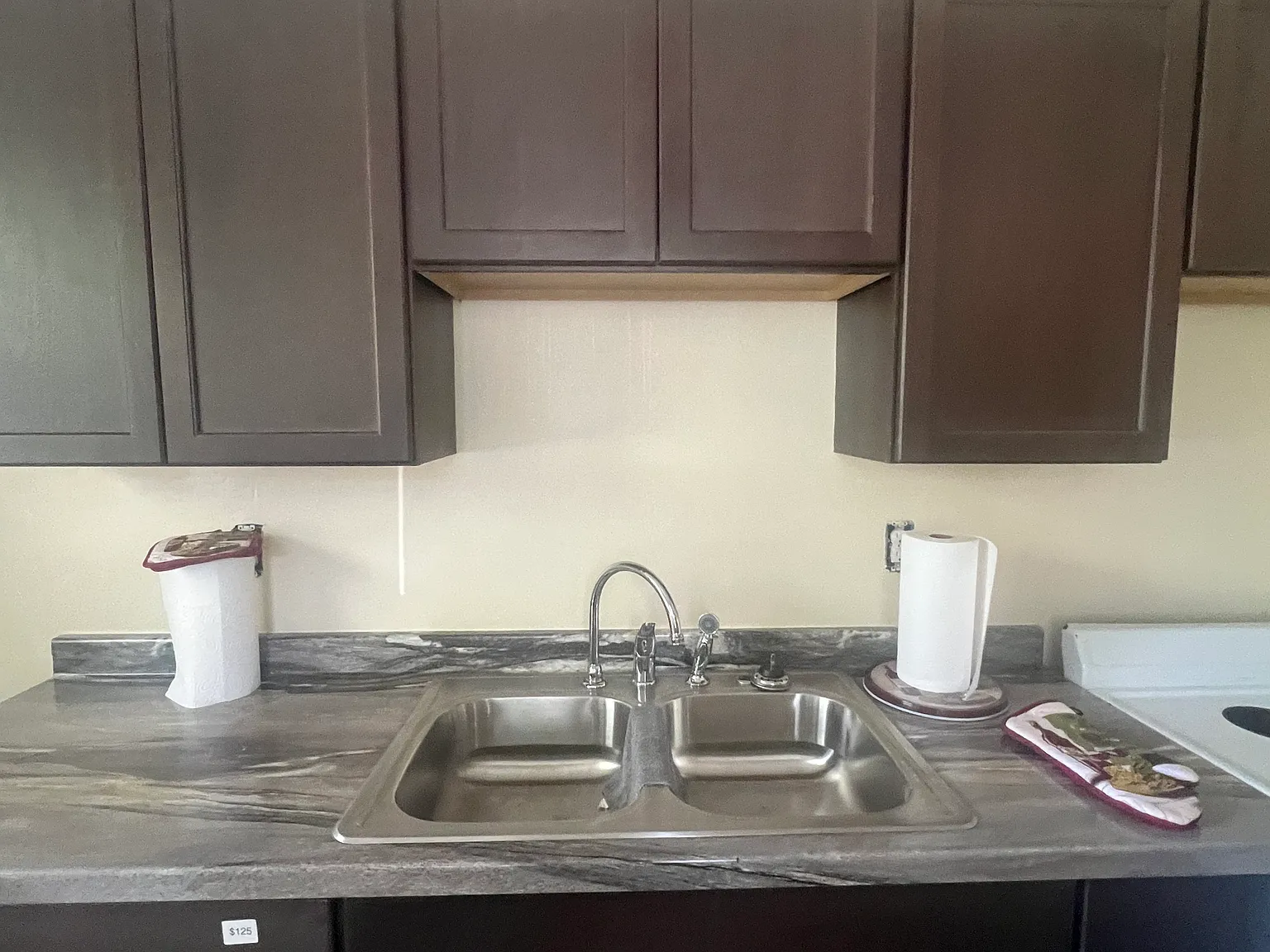 5 bed, $1,650 — Photo 4