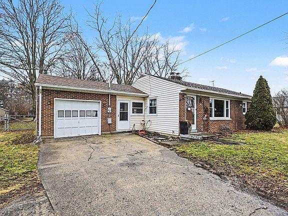 3rd image of 6155 Springfield Jamestown Rd