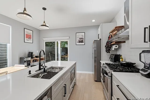 2107 Schley Ave — Photo 6