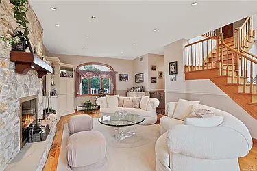 Sold by Century 21 Amiable Realty Group II Inc