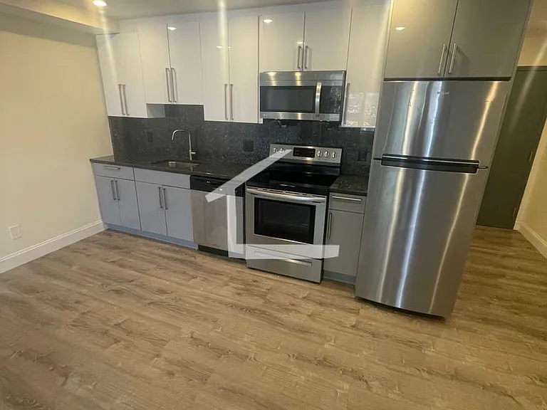 1026 Commonwealth Ave #L205 — Photo 10