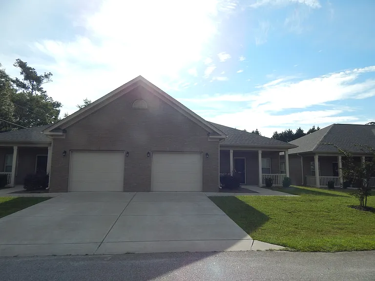 408 Senate St — Photo 2