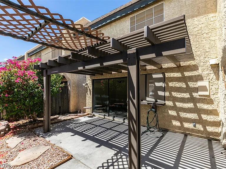 3318 China Dr — Photo 34