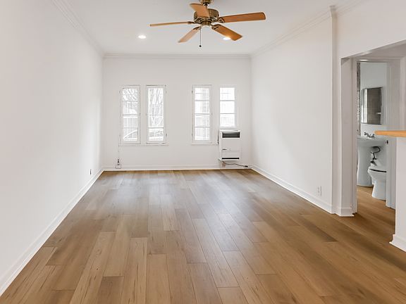 4th image of 716 N Saint Andrews Pl #100