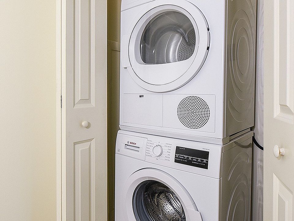 In-home washer/dryer available