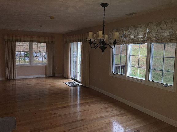 2nd image of 14 Northridge Dr