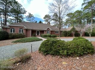 1 Evans Ln, Pinehurst, NC 28374
