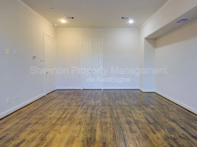 9627 Fannin Sta W — Photo 14