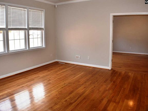 3rd image of 117 Sunnydale Dr