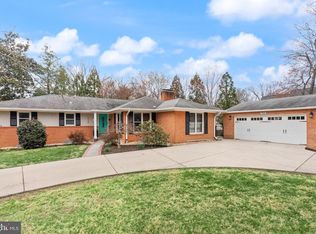 7920 W Boulevard Dr, Alexandria, VA 22308