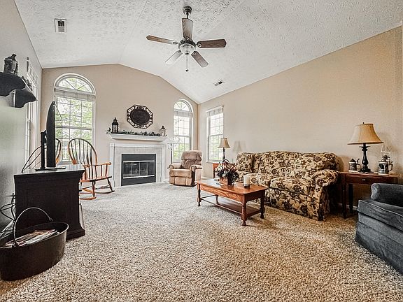 4th image of 9107 Timberbrook Ln Unit A