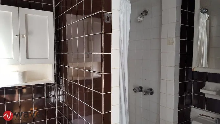 Rented by Wave Real Estate Group | media 22