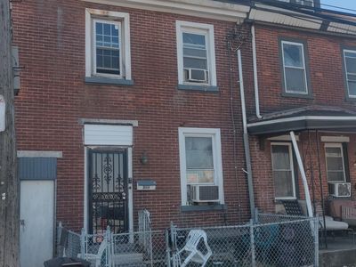 1668 Church St, Philadelphia, PA, 19124