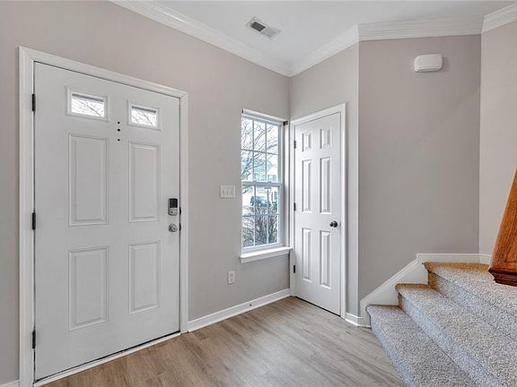 2nd image of 212 Ashton Drive