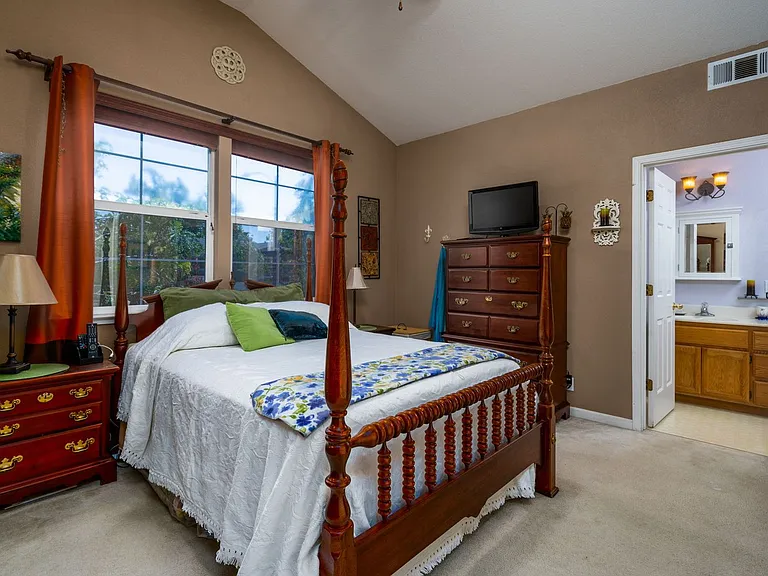 2277 Halsey Cir — Photo 6