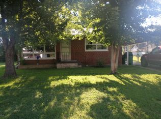 119 N Dean St, Royalton, IL 62983