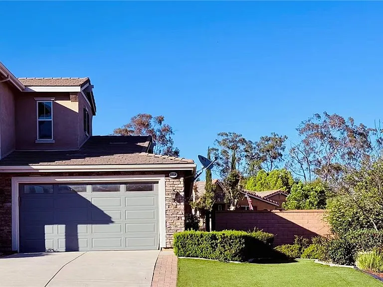 8658 Edelweiss Dr — Photo 6