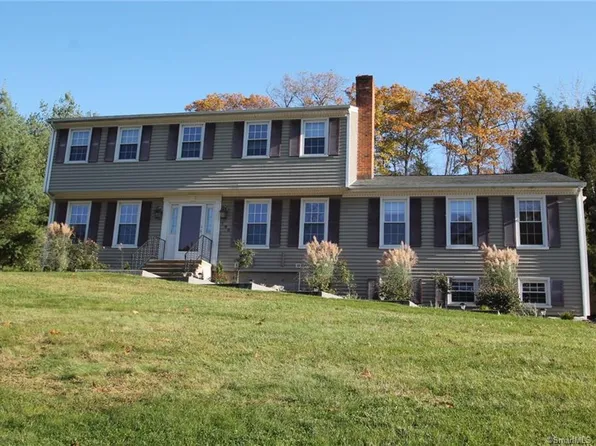 190 Turkey Roost Rd, Monroe, CT 06468