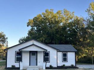 100 Quincy Ave, Lincoln, AR 72744