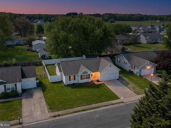 2nd image of 85 Honey Brook Ln