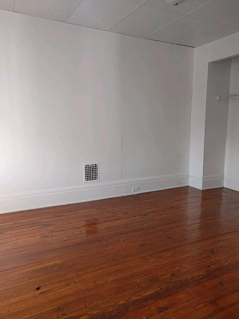 21 S. Hartley Street — Photo 4