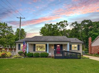 10007 Continental Dr, Taylor, MI 48180